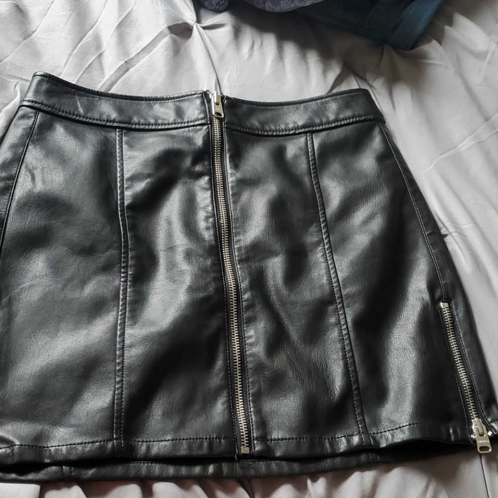 Leather skirt